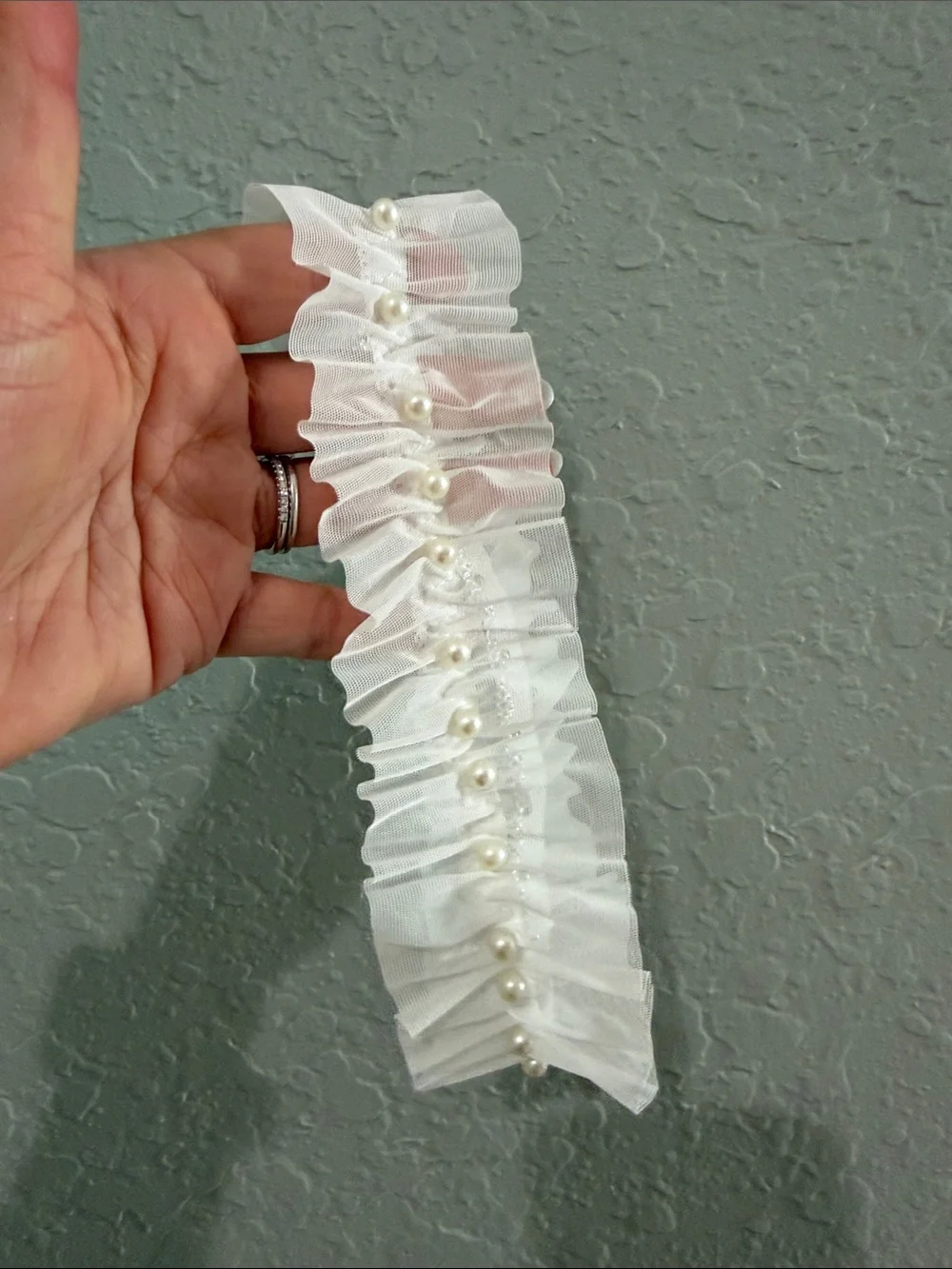 White Pearl-Trim Sheer Ruffle Accessory